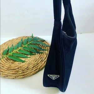 ❌SOLD❌Prada - Vintage Nylon Bag *Trendy*